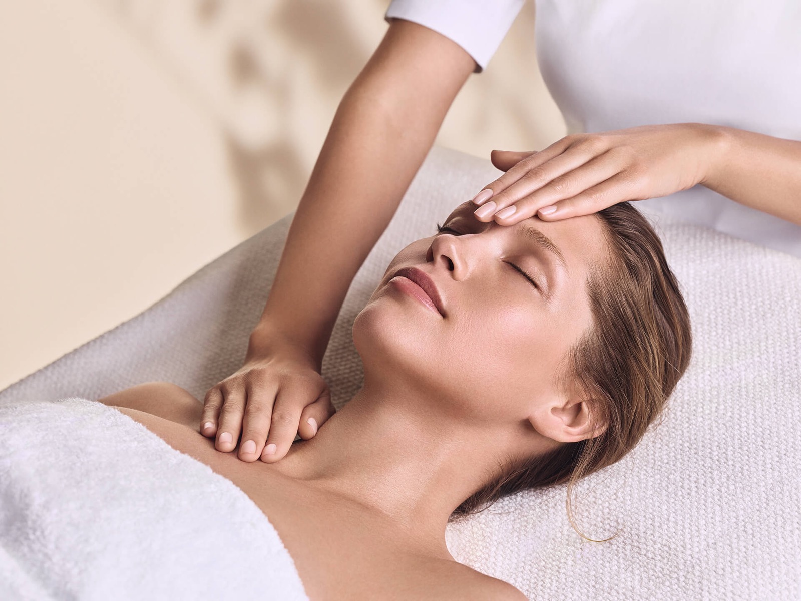 SPA Facial Touch treatment
