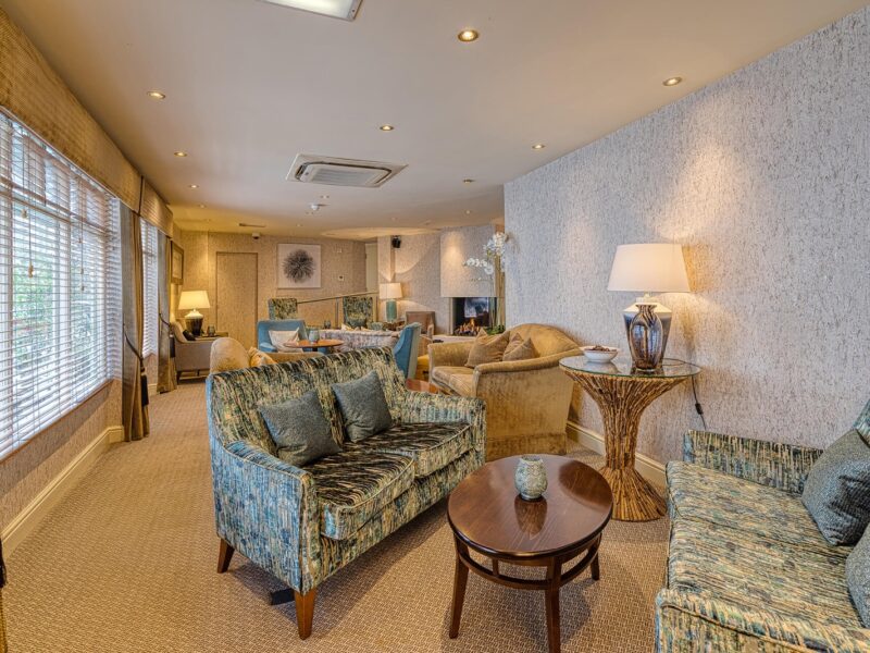Salutation Lounge and Bar Seating