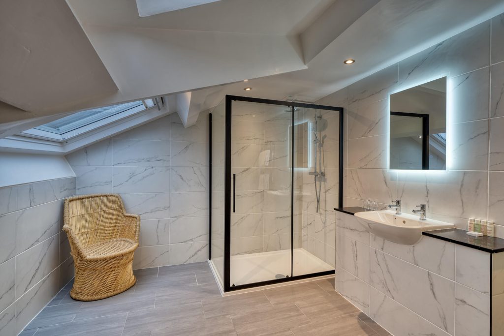 Stargazer East Room Bathroom Shower